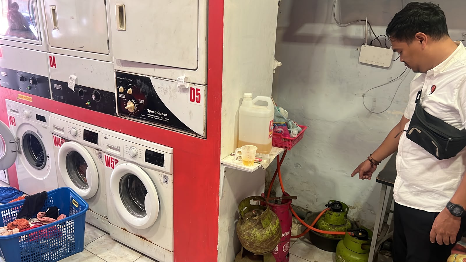Sat Reskrim Polres Bone Temukan Indikasi Pengisian Solar Berulang dan Penggunaan LPG 3 Kg oleh Pelaku Usaha